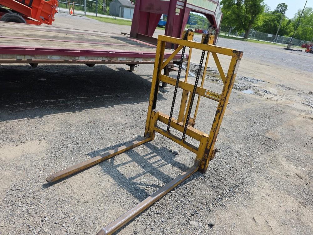 Agri-Tech 3pt Pallet Forks