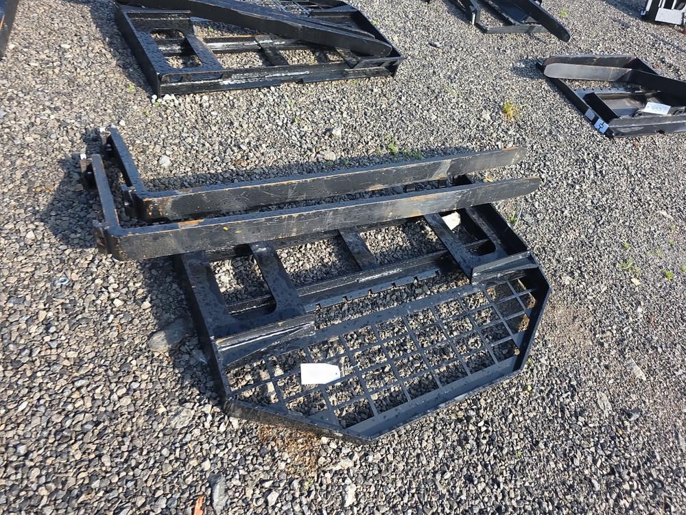 Giyi Skid Loader Forks