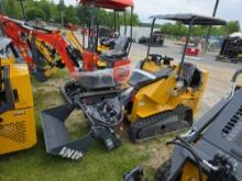 Infront YF480 Seated Mini Skid Loader w/ 4 in 1 Bucket & Canopy