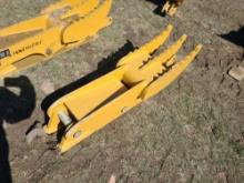 Landhero 3 Tooth Stiff Link Excavator Thumb - Fits CAT 311 - 319, 18" - 36" Bucket