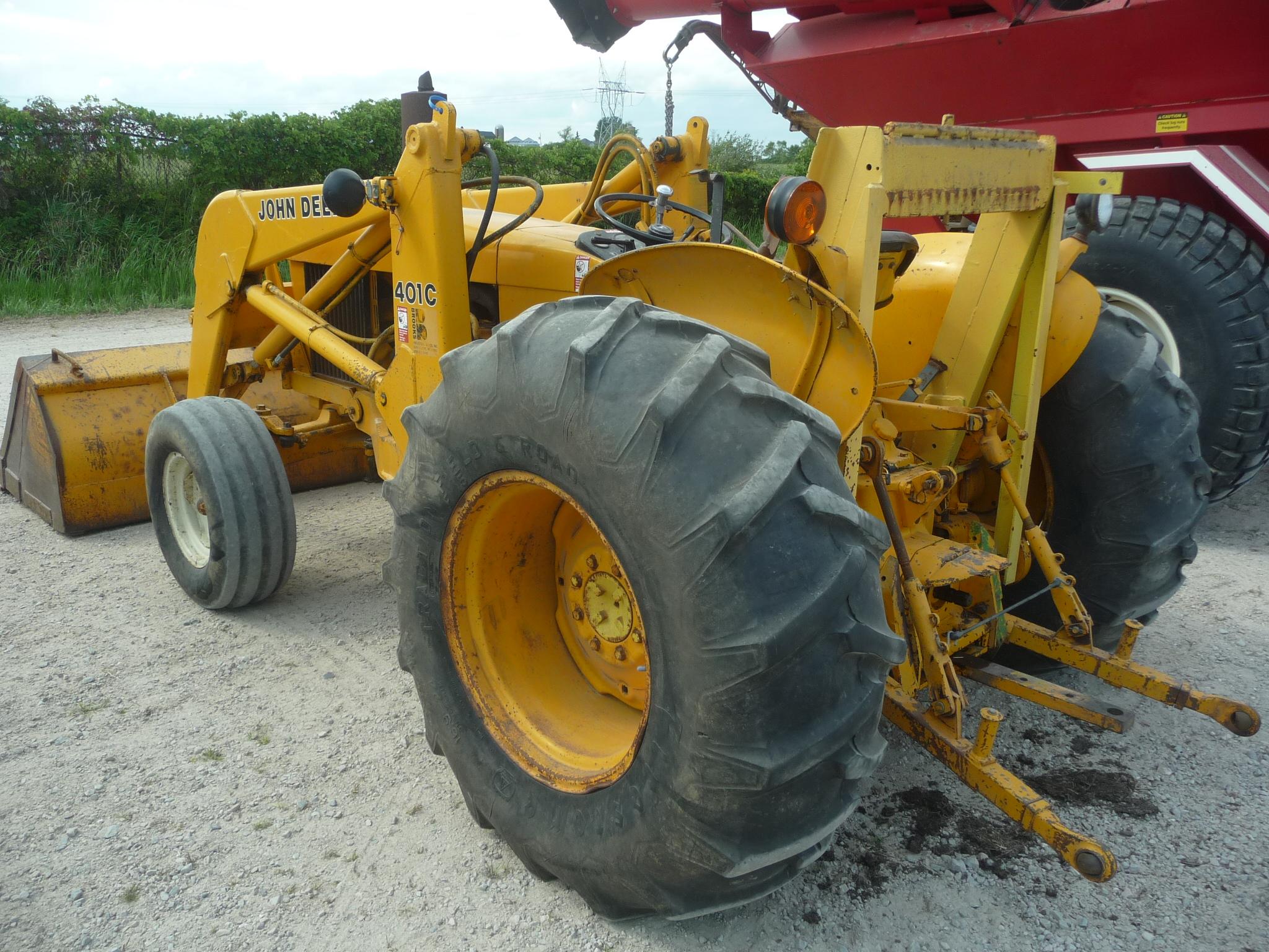 JD 401C industrial loader tractor, 3pt, pto, 16.9x24, 78" bucket, joystick loader controls, 4581 hou