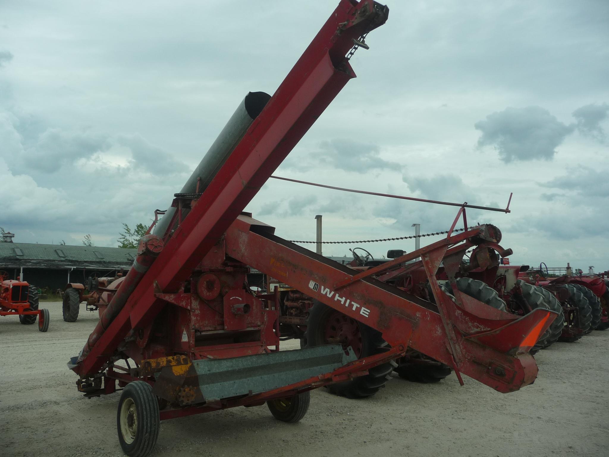 White 1210 pull type corn sheller, rear dragline, recently used