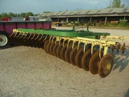 John Deere 210