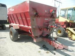 Lucknow 300 TMR, (4) auger, (2) auger discharge, digistar 320 scales