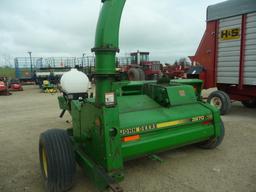 JD 3970 forage chopper