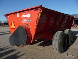 Kuhn Knight 8124 slinger spreader