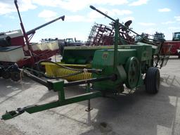 JD 328 baler