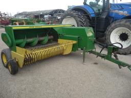 JD 337 baler