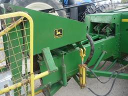 JD 337 baler