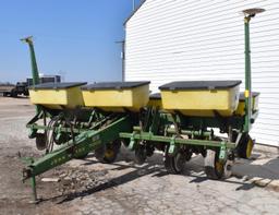 John Deere 7000 6RN Corn Planter