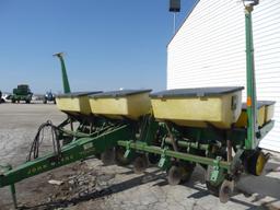 John Deere 7000 6RN Corn Planter