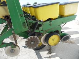 John Deere 7000 6RN Corn Planter