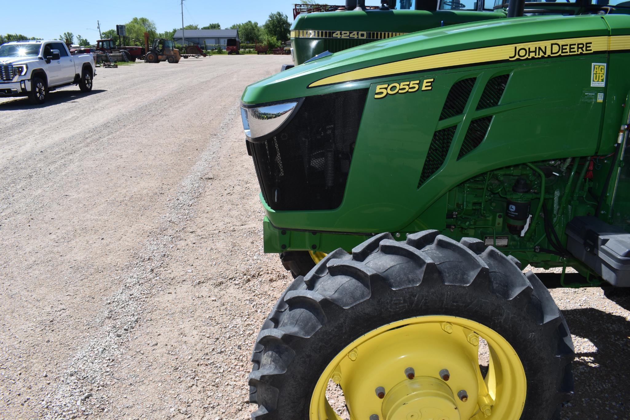 2022 John Deere 5055E