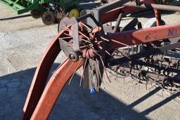 New Idea 402 Side Delivery Rake