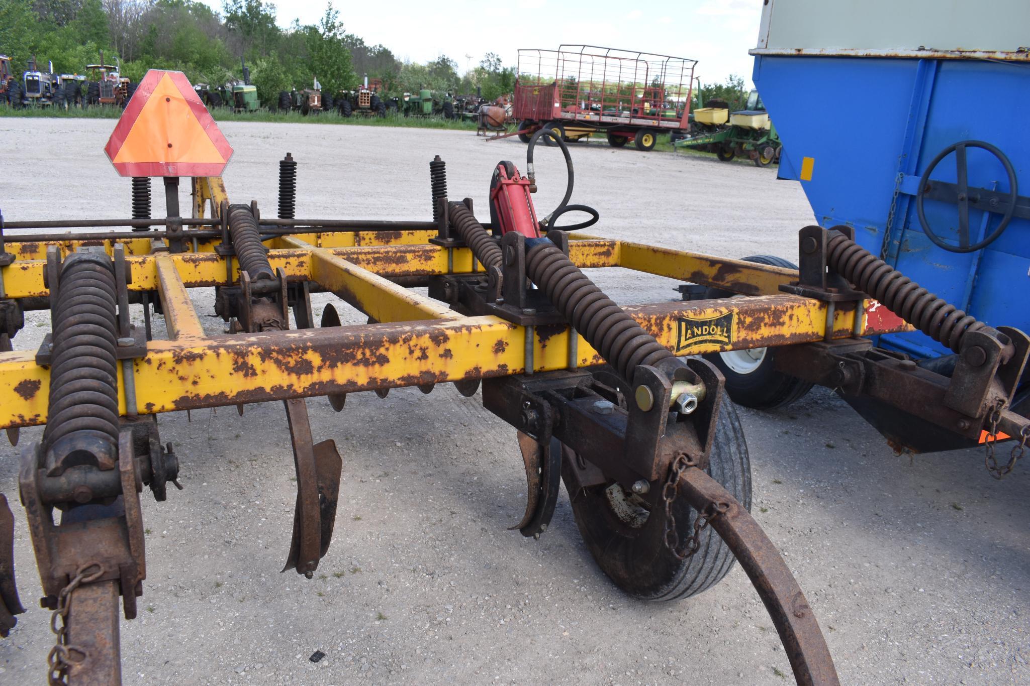 Landoll 7 Shank Soil Saver