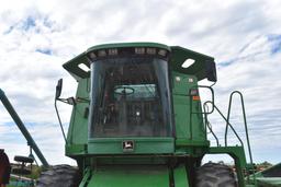 John Deere 9500 Combine
