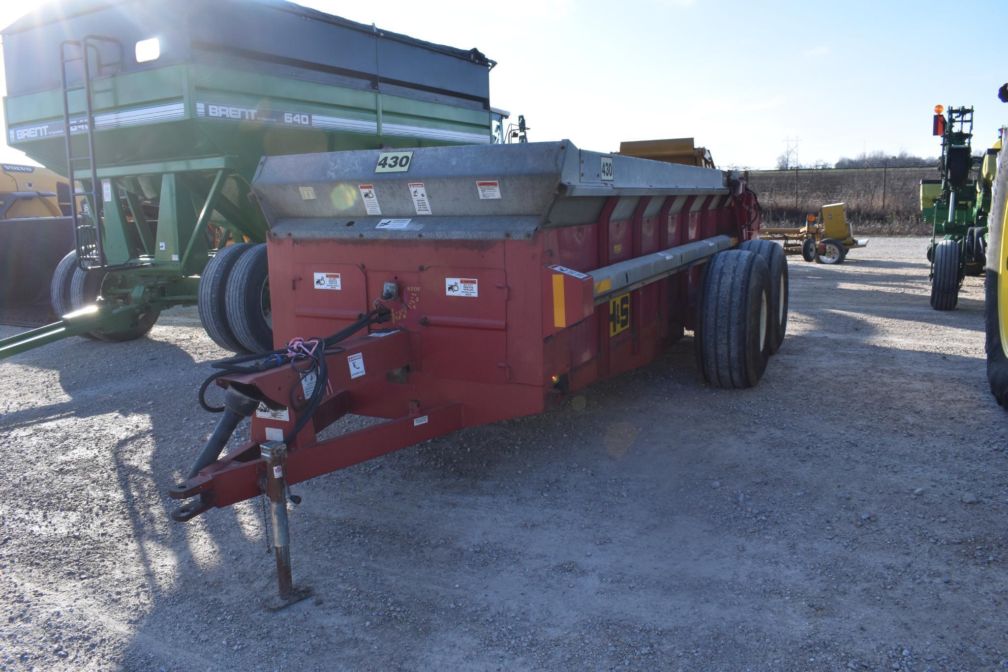H&amp;S 430 Spreader