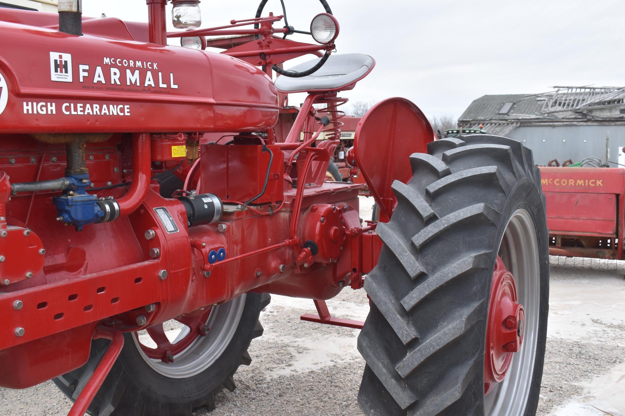 IH Farmall Super MV