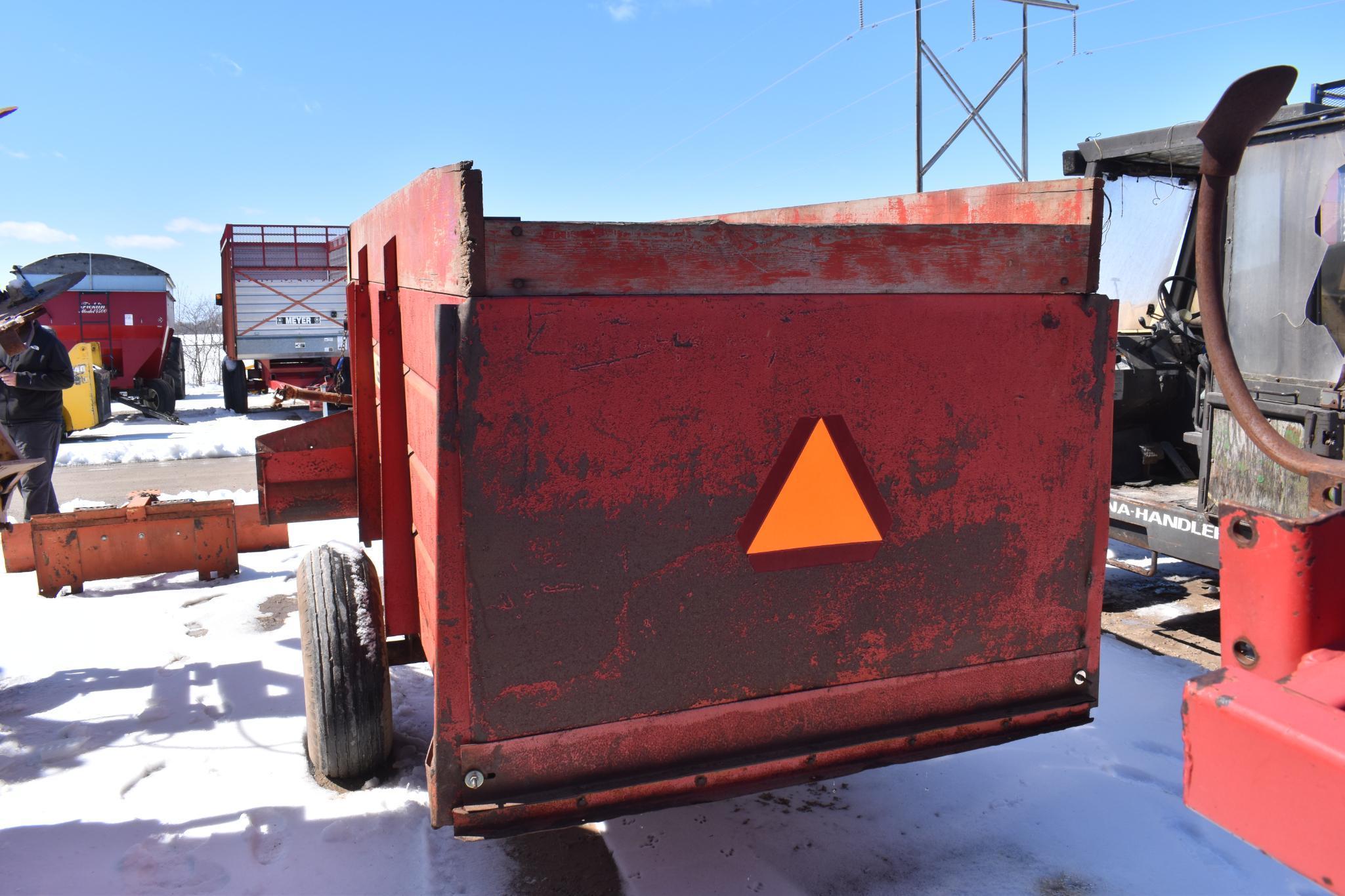 Gehl Feed Wagon