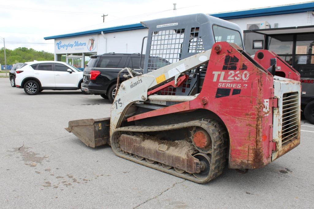 Takeuchi TL230, Series 2