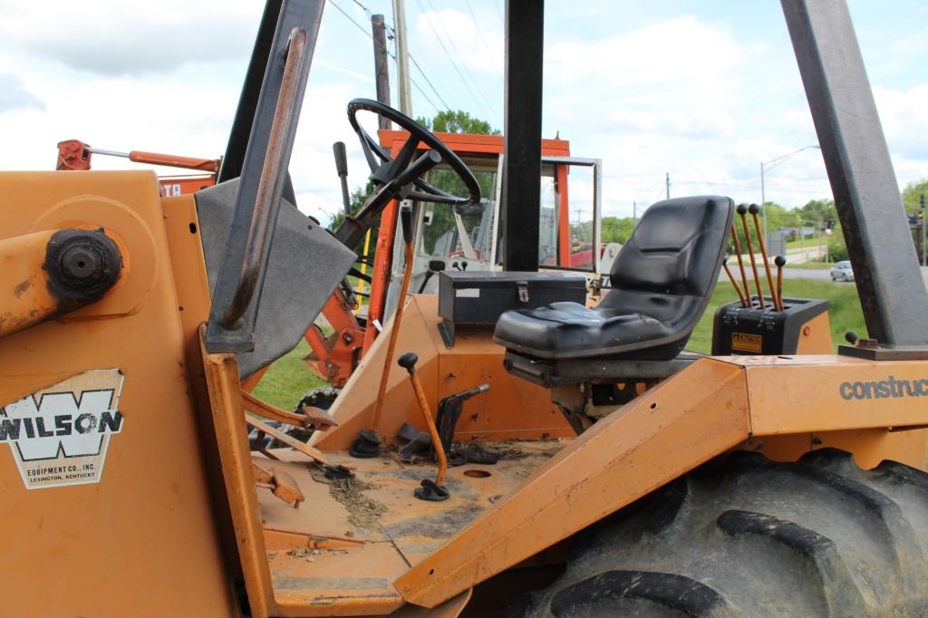 Case 580D Backhoe