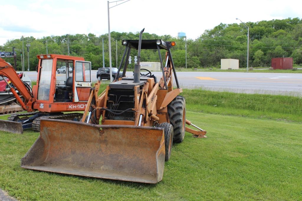 Case 580D Backhoe