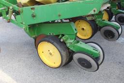 John Deere 7000 Planter