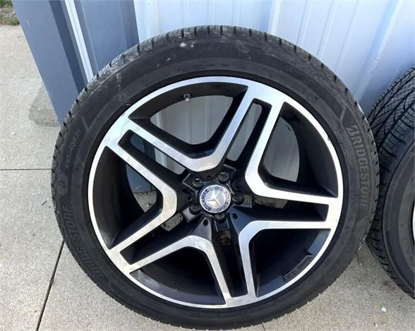 MERCEDES-BENZ WHEELS AND TIRES