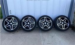 MERCEDES-BENZ WHEELS AND TIRES