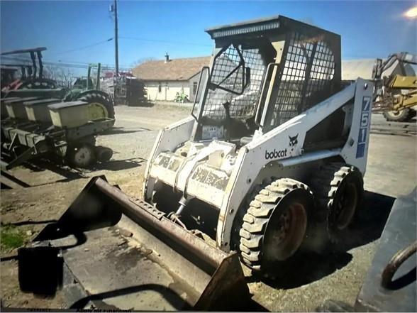 BOBCAT 751 SKIDSTEER