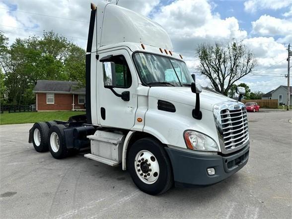 FREIGHTLINER CASCADIA