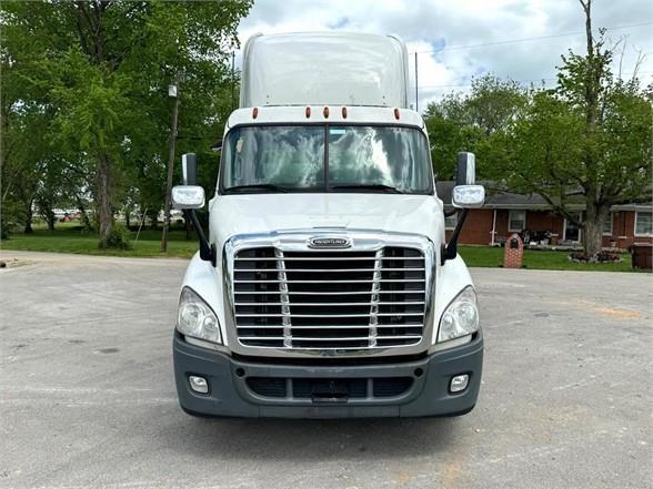 FREIGHTLINER CASCADIA