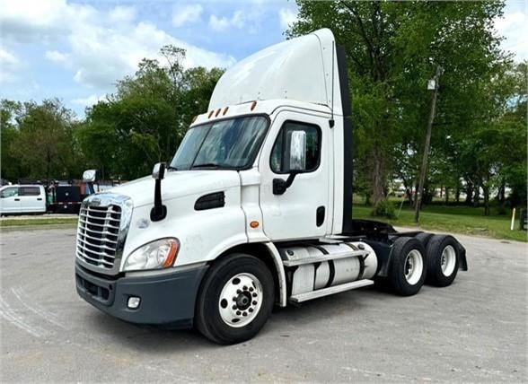 FREIGHTLINER CASCADIA