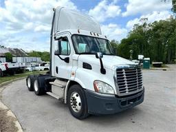 2017FREIGHTLINER CASCADIA