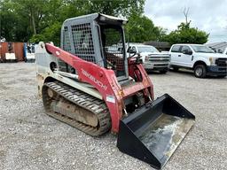 TAKEUCHI TL10 SKIDSTEER