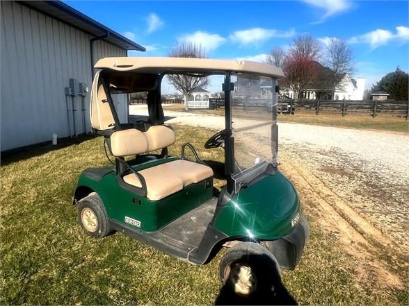 EZ-GO GOLF CART