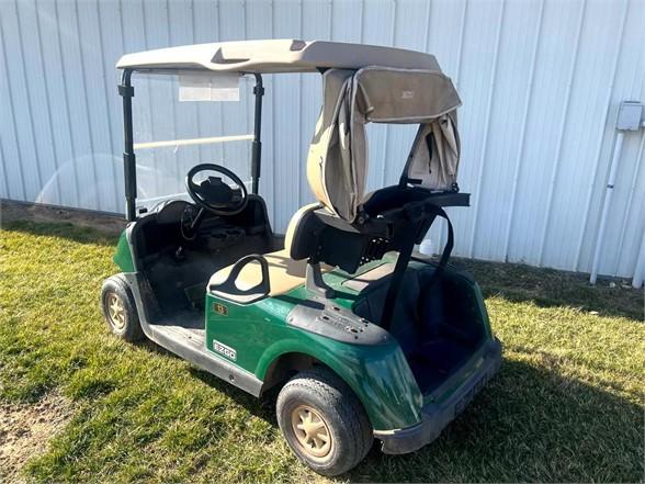 EZ-GO GOLF CART