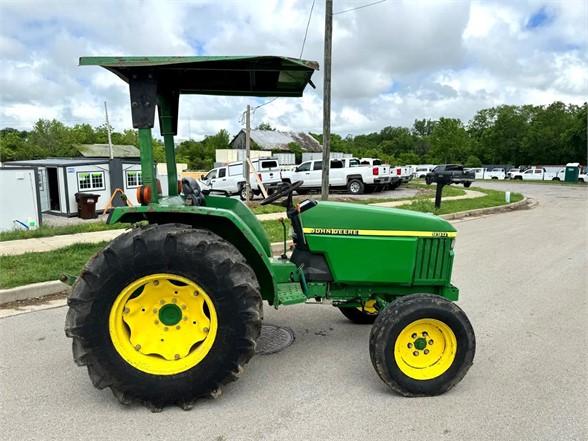 JOHN DEERE 990 TRACTOR