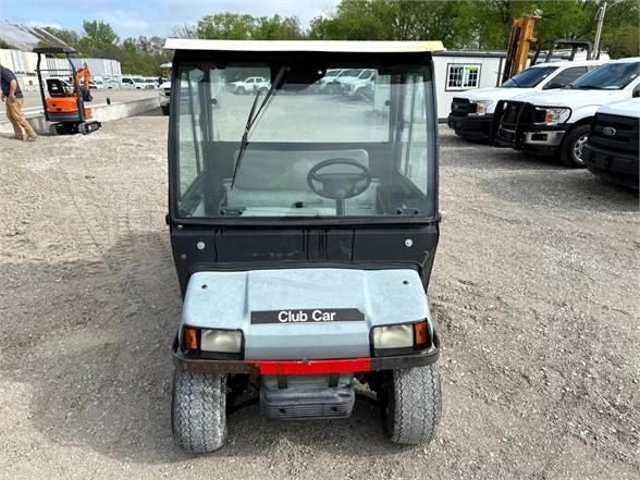 CLUB CAR GOLF CART