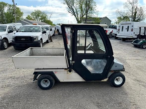 CLUB CAR GOLF CART