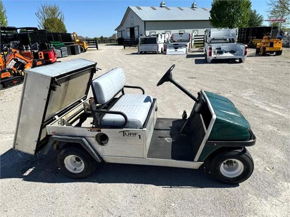 CLUB CAR TURF CART