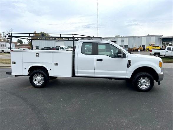 2017 FORD F250 SD XL