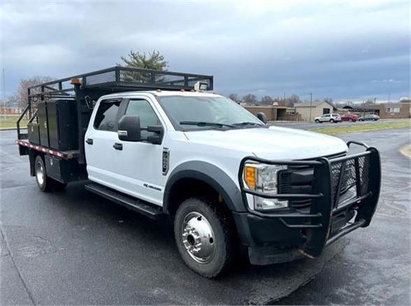 2017 FORD F550