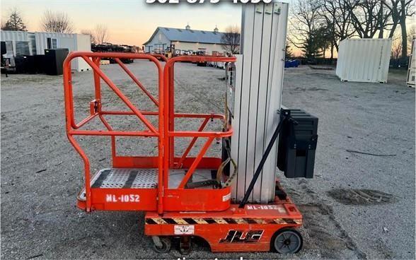 JLG SCISSOR LIFT