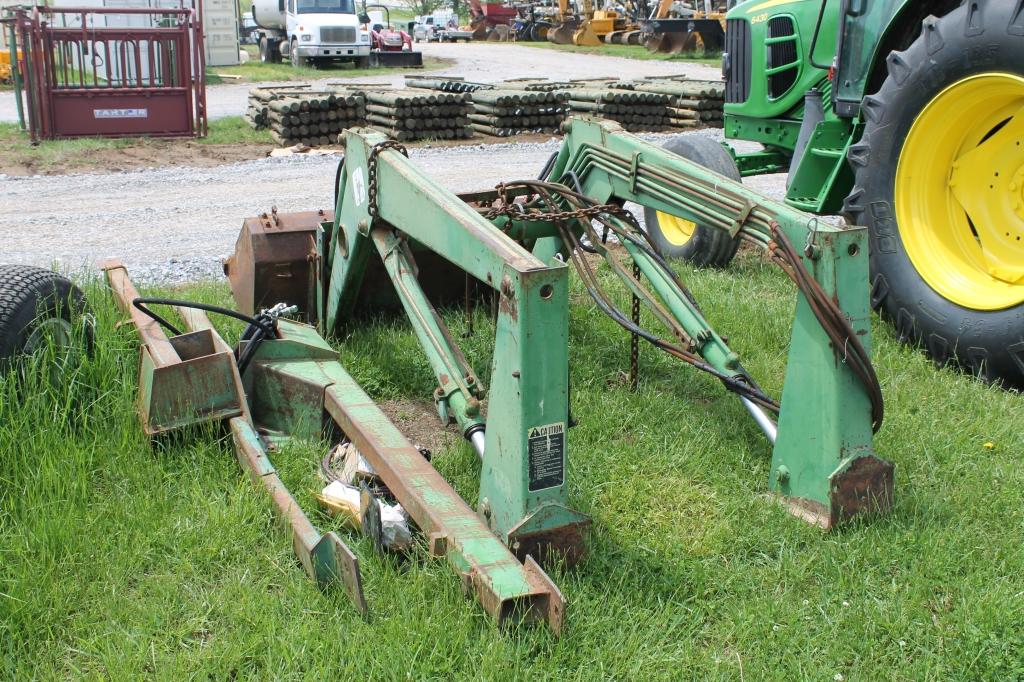 JD 148 Loader