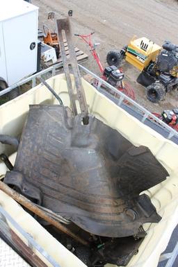 NH T5060 Tote of Parts