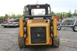 John Deere 320