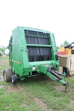 John Deere 535