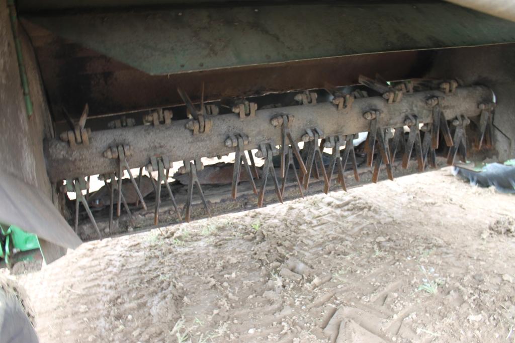 John Deere 630