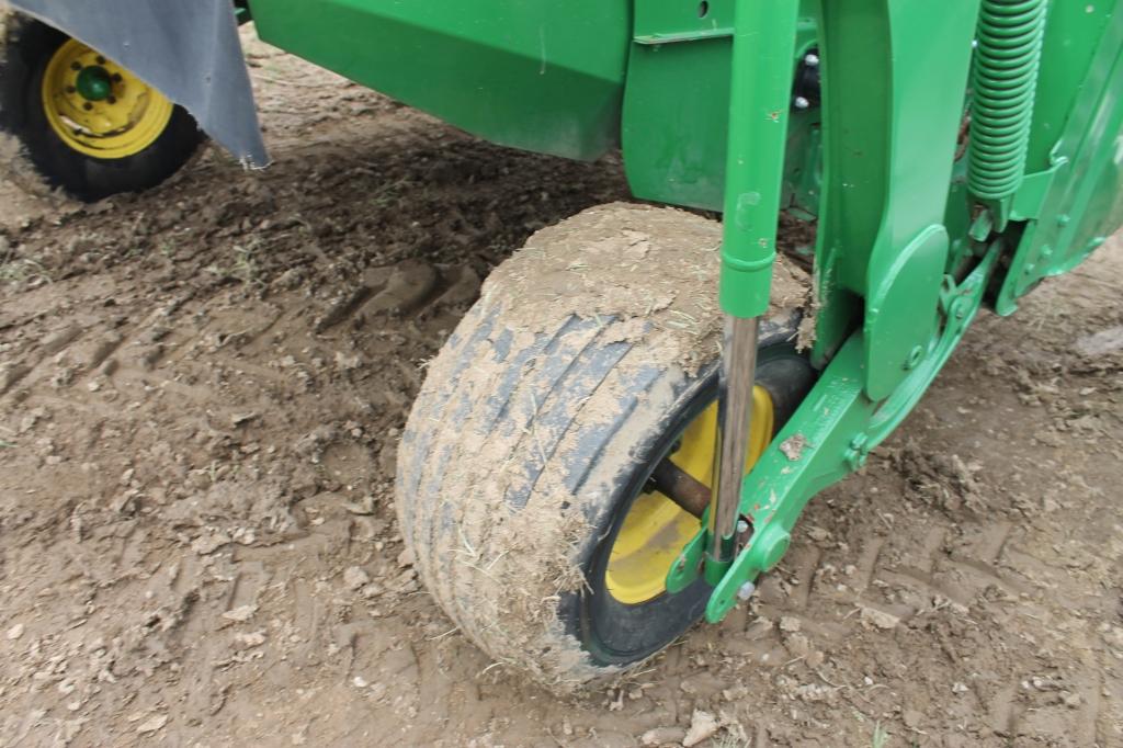 John Deere 630